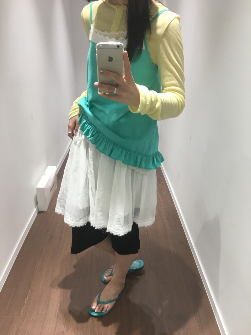 Urban Slit Capri Pants (1color)