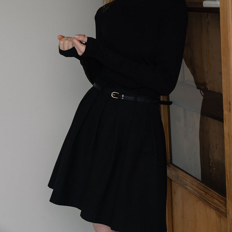Belt Pleats Skirt - Black