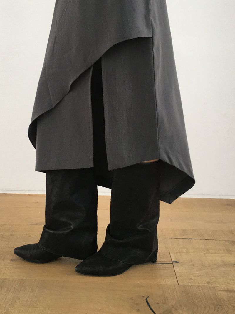 スリーボタンドレープスカート