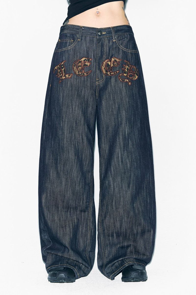 YEEL（ワイイーイーエル）の「LEOPARD APPLIQUE WIDE PANTS BLUE（Pants）」