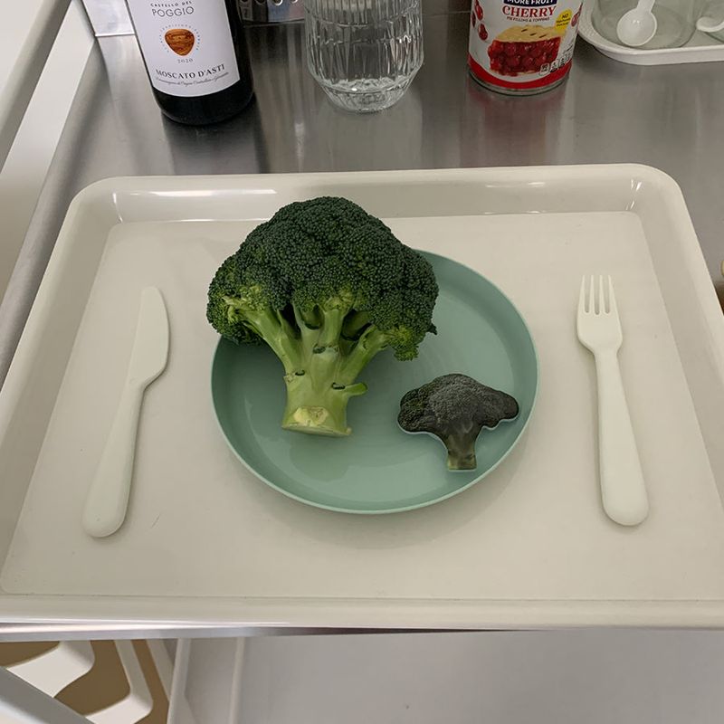 inimini（イニミニ）の「Broccoli griptok（Smartphone Accessories）」