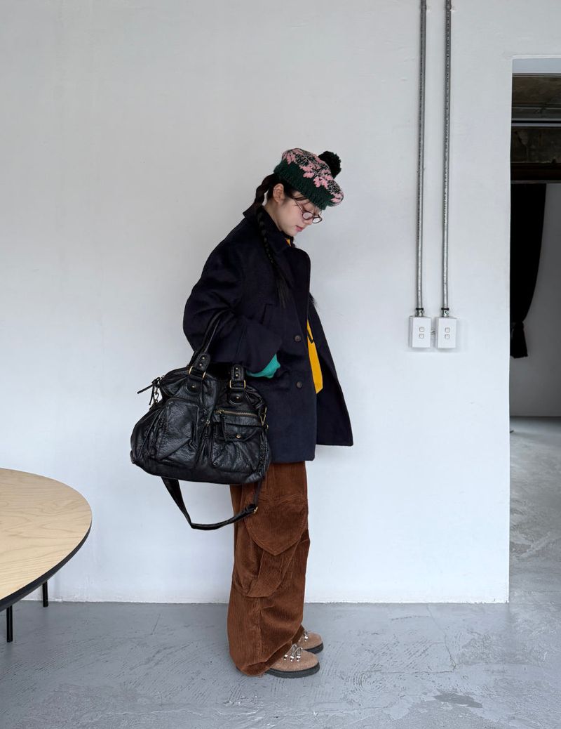 multi pocket square bag