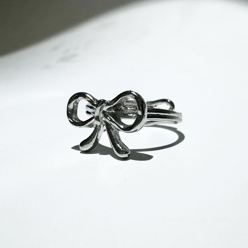 [YENA] Silver vintage ribbon ring