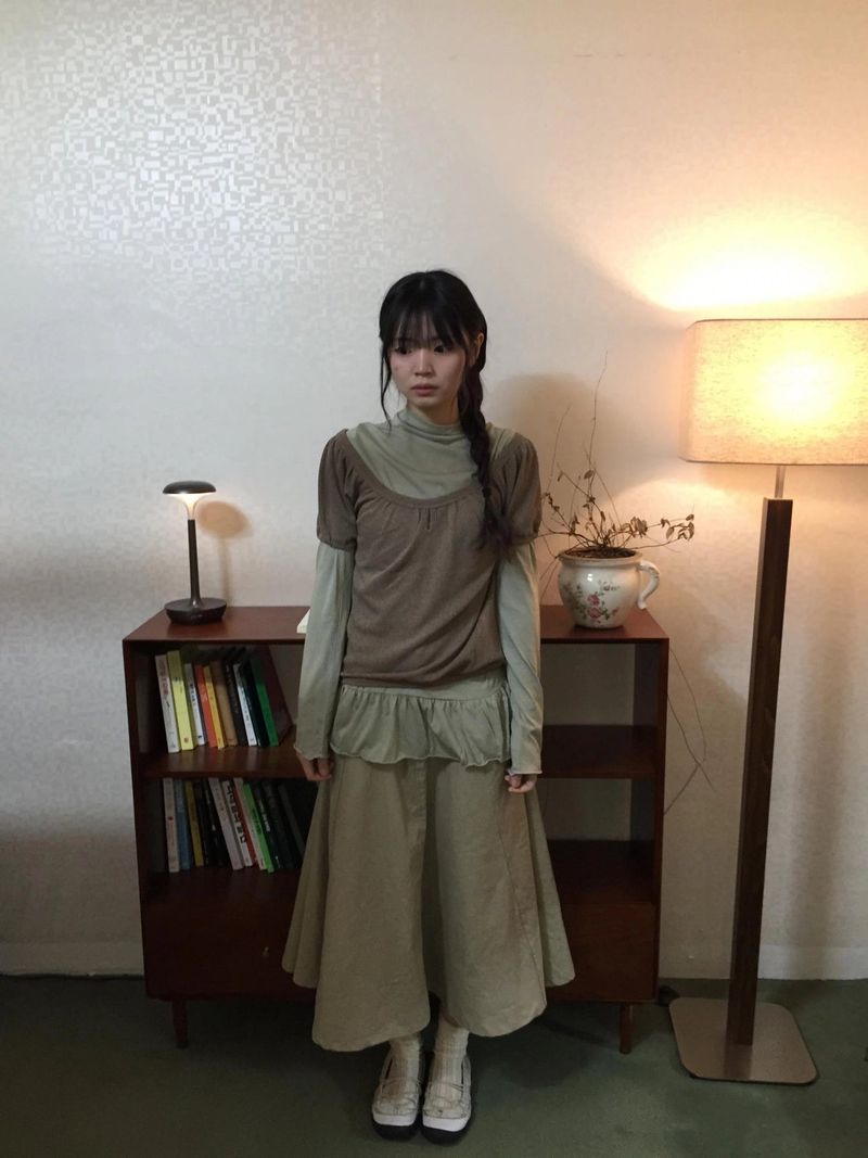 muf frill t-shirts