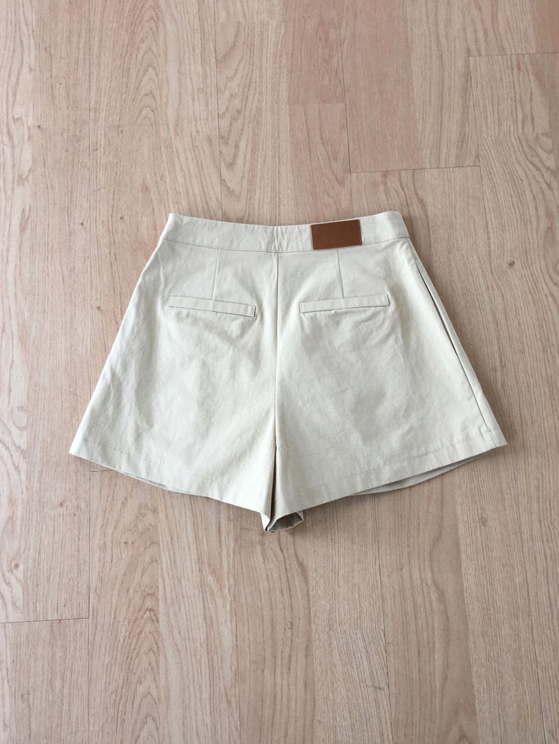 Comi pintuck shorts
