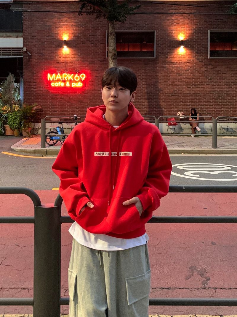 CM Render PREMIUM HOODIE