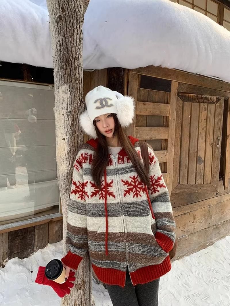 dereborujo(ドレボルゾー)の「Red Snow Stripe Hooded Knit Zip-Up(Jackets/Outerwear)」