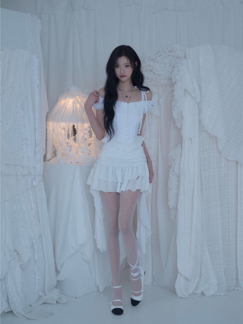 ROSÉ 2 Off-Shoulder Pintuck Lace Blouse