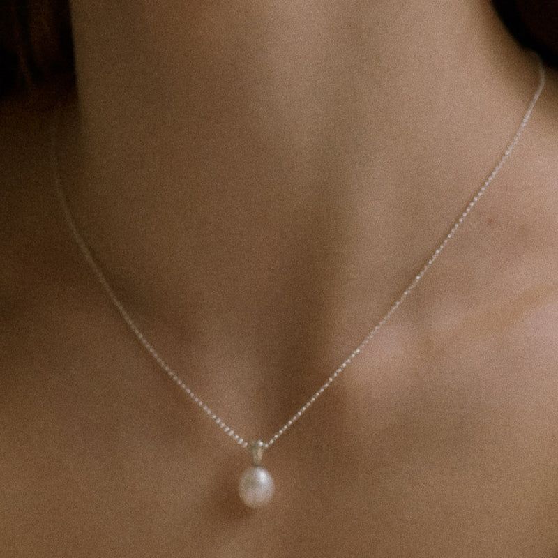 FLIT（フィリット）の「LEAF DROP PEARL NECKLACE (SILVER)（Accessories）」