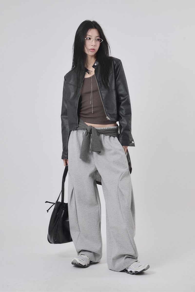 Minimal zip-up crop leather jacket