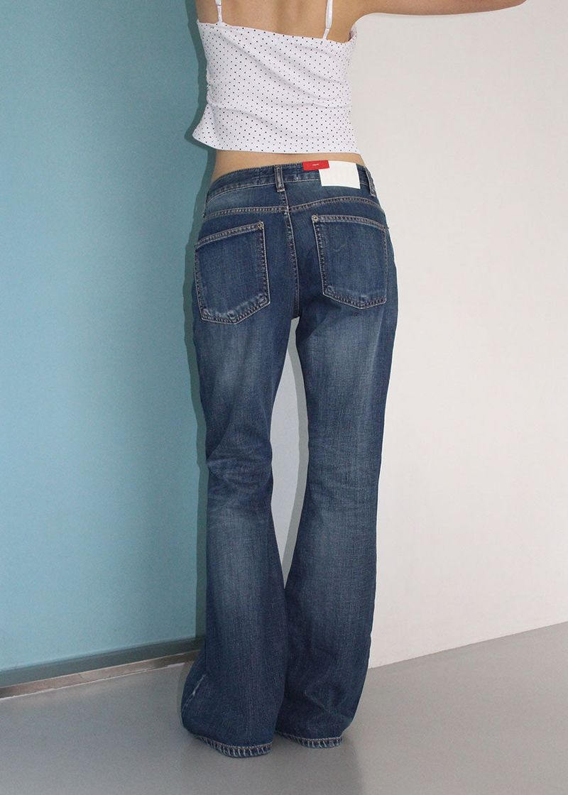eon(イオエン)の「WASHING FLARED DENIM(Pants)」