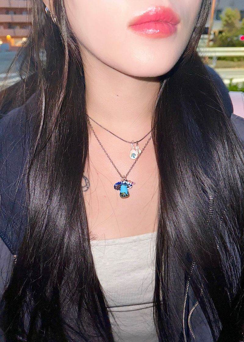 Trippy mushroom necklace.05 (2color)