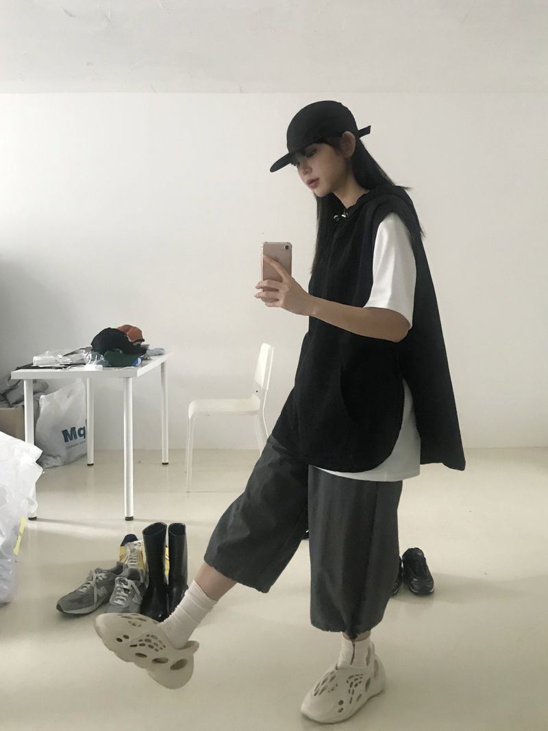 Capri wide string pants