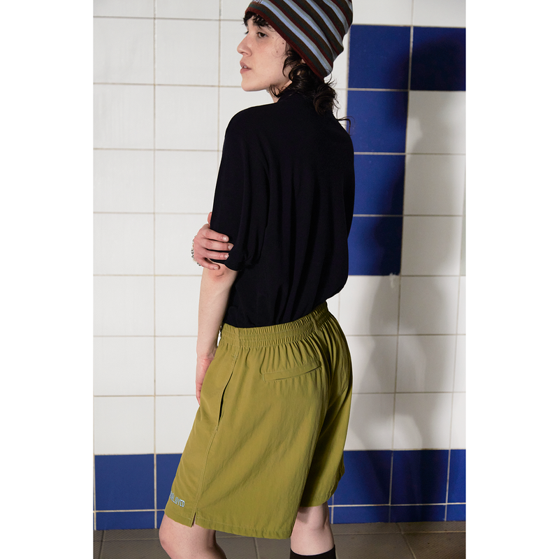 ロゴナイロンショートパンツ / OLIVE