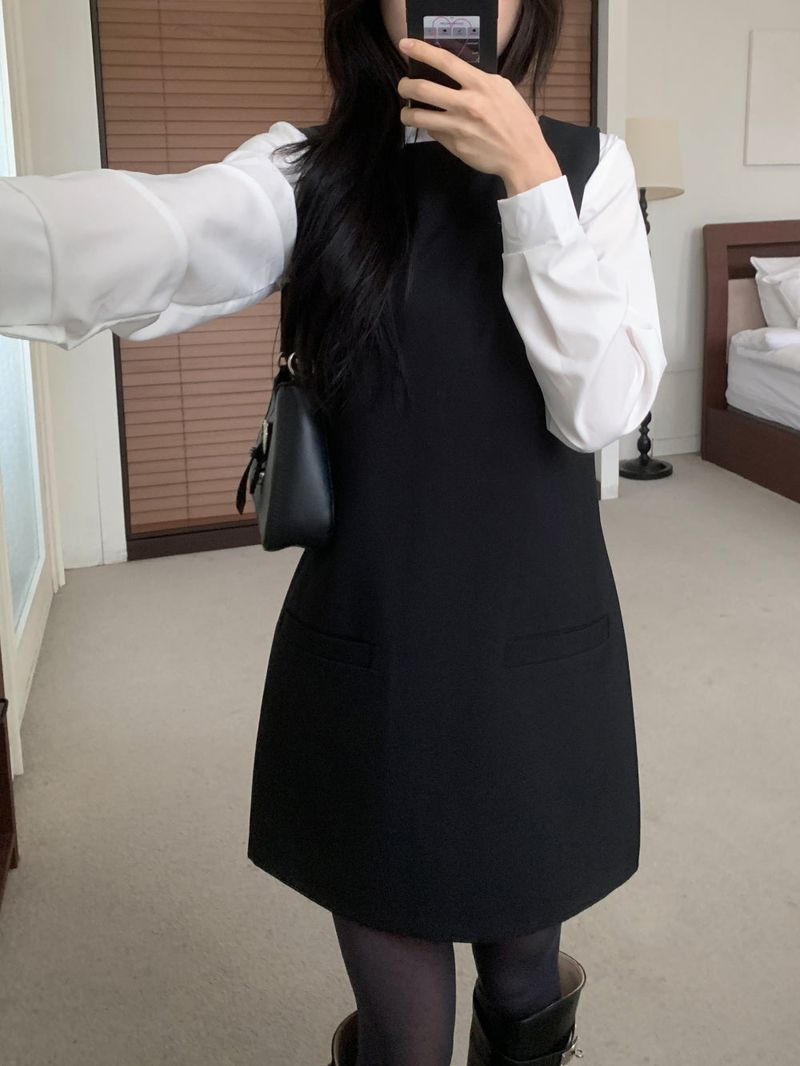 Classic Mae Simple Line Two-Pocket Mini Dress