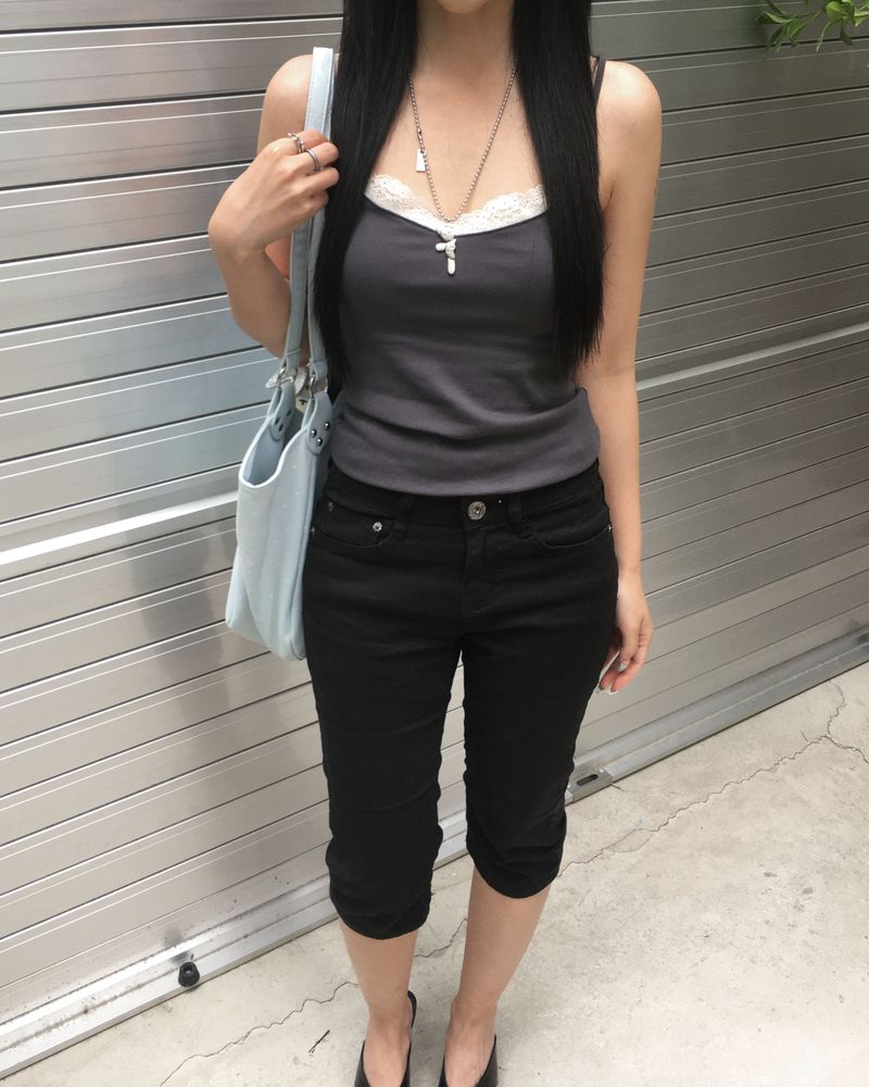 Lowrise capri pants