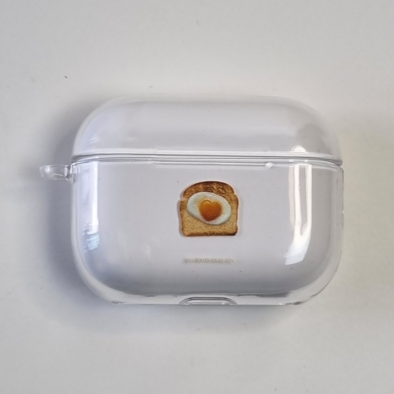 quattrocomma（クアトロコンマ）の「エッグトースト AirPod Pro ケース (全モデル)（スマホグッズ/小物）」