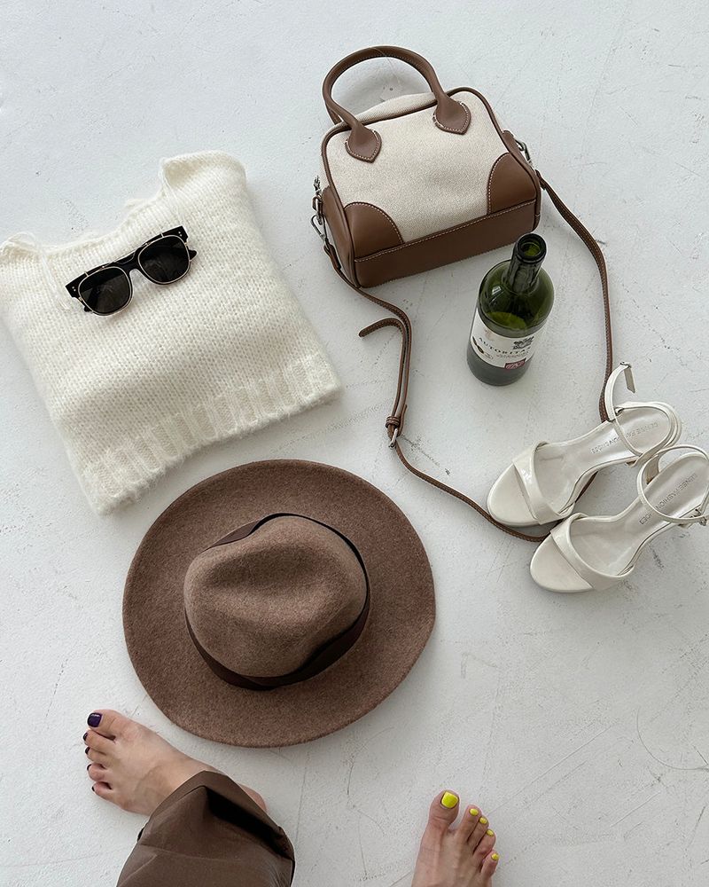 salt wool cropped knitwear