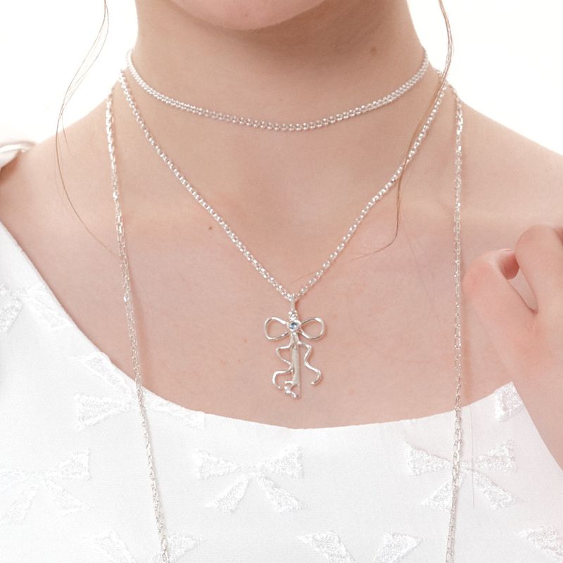 Key Ribbon Necklace
