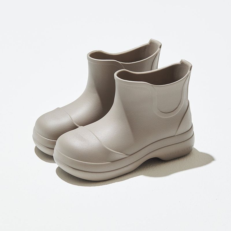 CLCL（シーエルシーエル）の「Sunday Afternoon Rain Boots - Greige（Shoes）」
