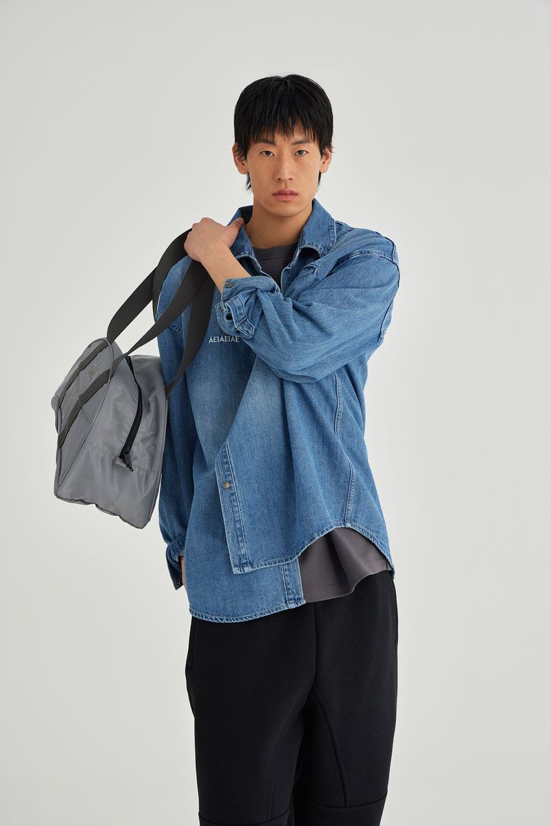 TYPO EMBROIDERY SHIRTS [DENIM]