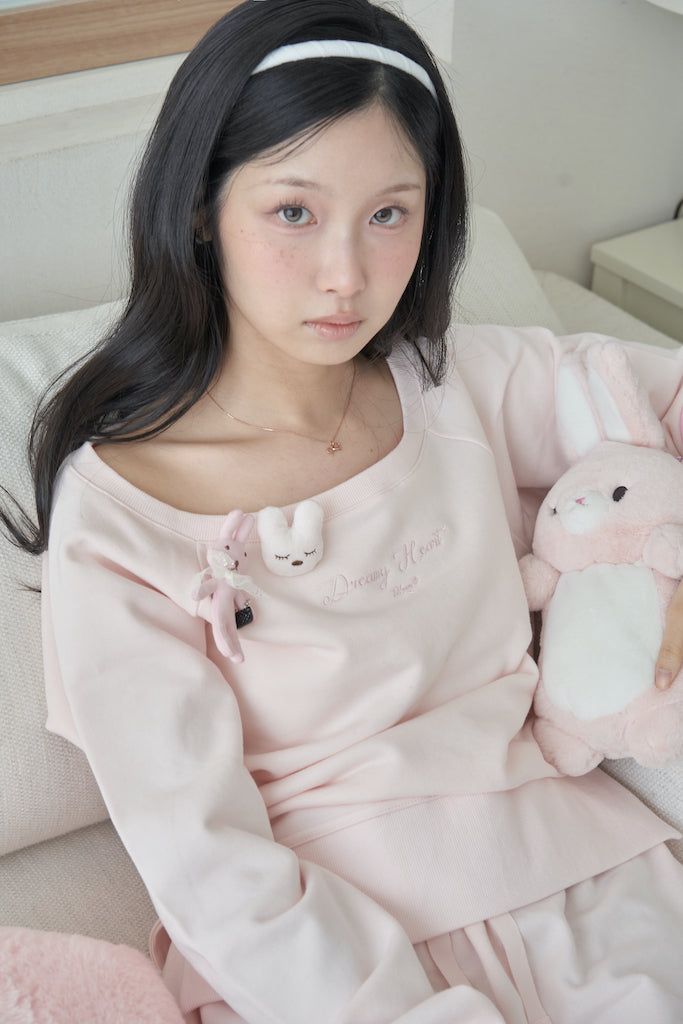 KanaJ(カナジェイ)の「ドリーミーハートワンオープンショルダー MTM - pink(トップス)」