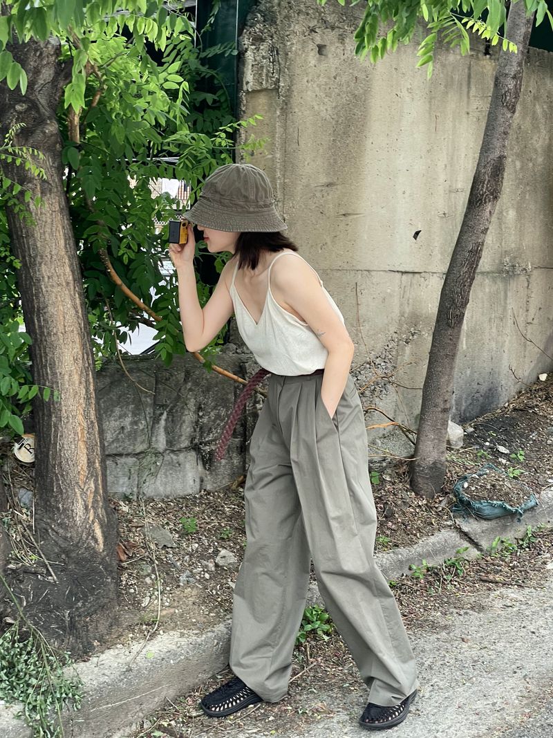 Natural linen sleeveless