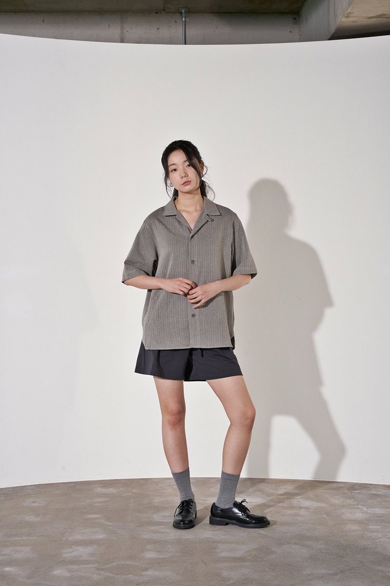 HERRINGBONE LINEN TAILORED 1/2 SHIRT (Black)