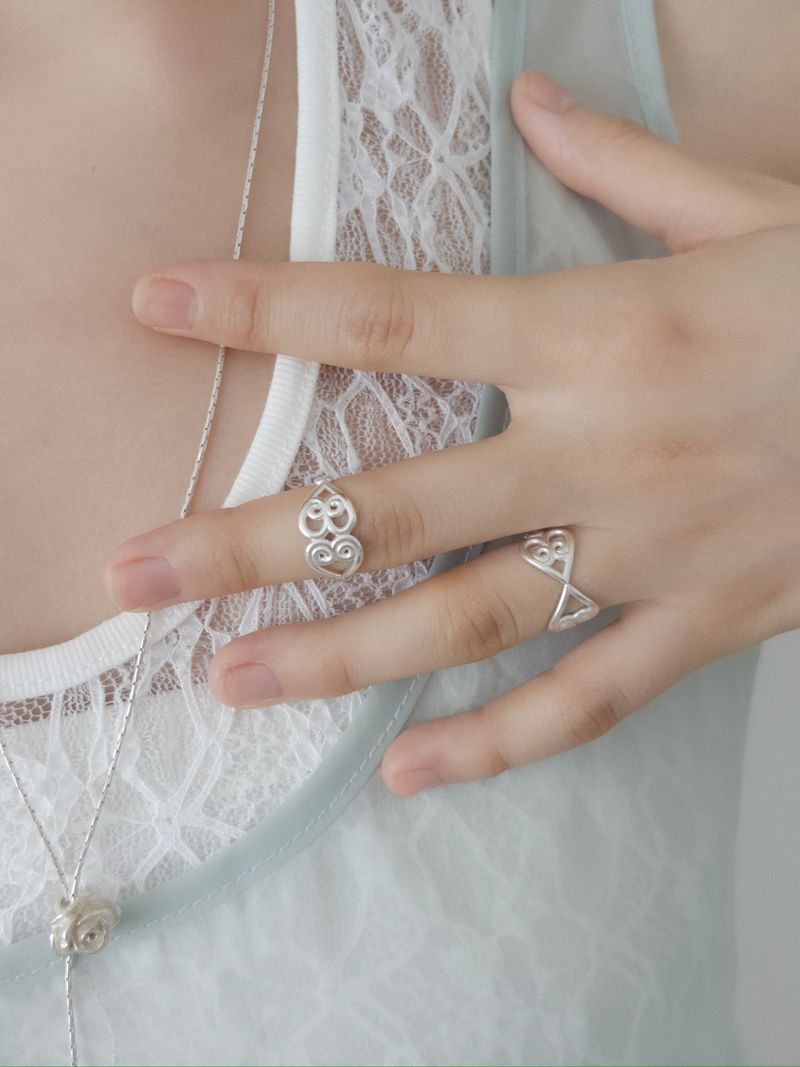 Paris Heart Rolling Ring