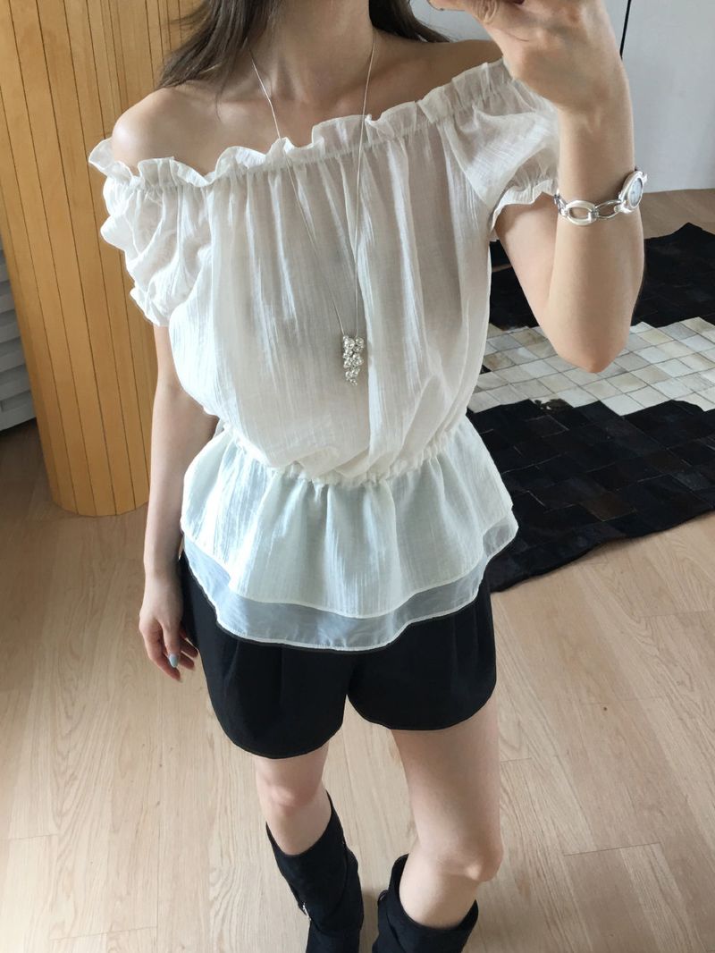 Mellow off shoulder blouse