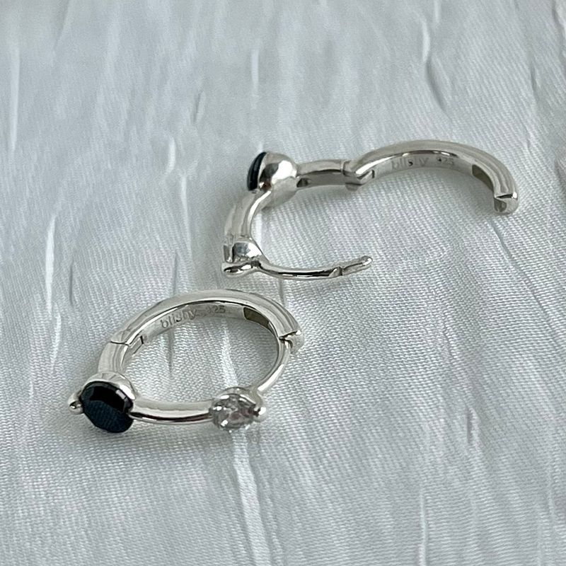 ブラックピアス (Silver925)