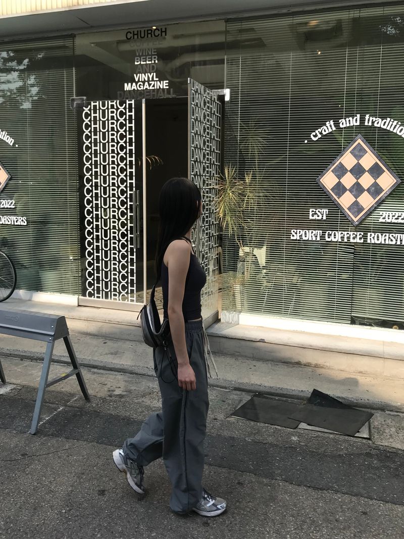 Twin layered sleeveless