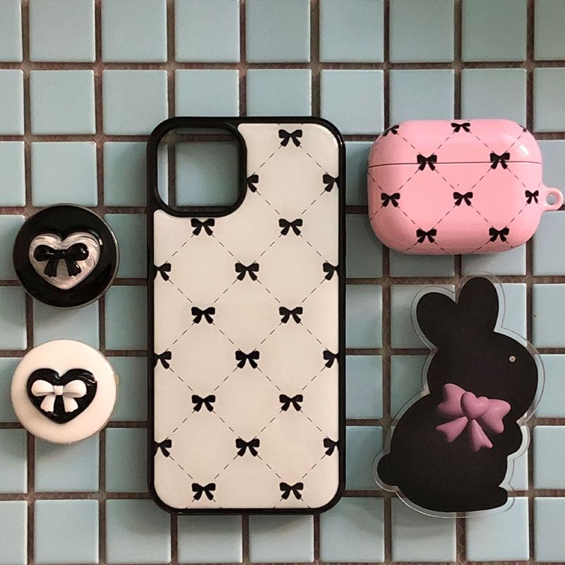 WATERJEAN(ウォータージン)の「vintage black ribbon case (white)(Smartphone Accessories)」