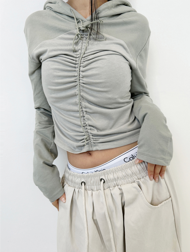 CCORTTI(コルッティ)の「HALF-SHIRRED HOODIE + BALLET CORE💚🤍 - 2 COLORS(Tops)」