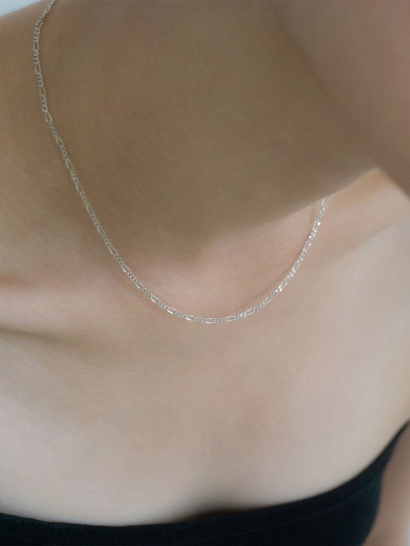 Lia necklace [short]