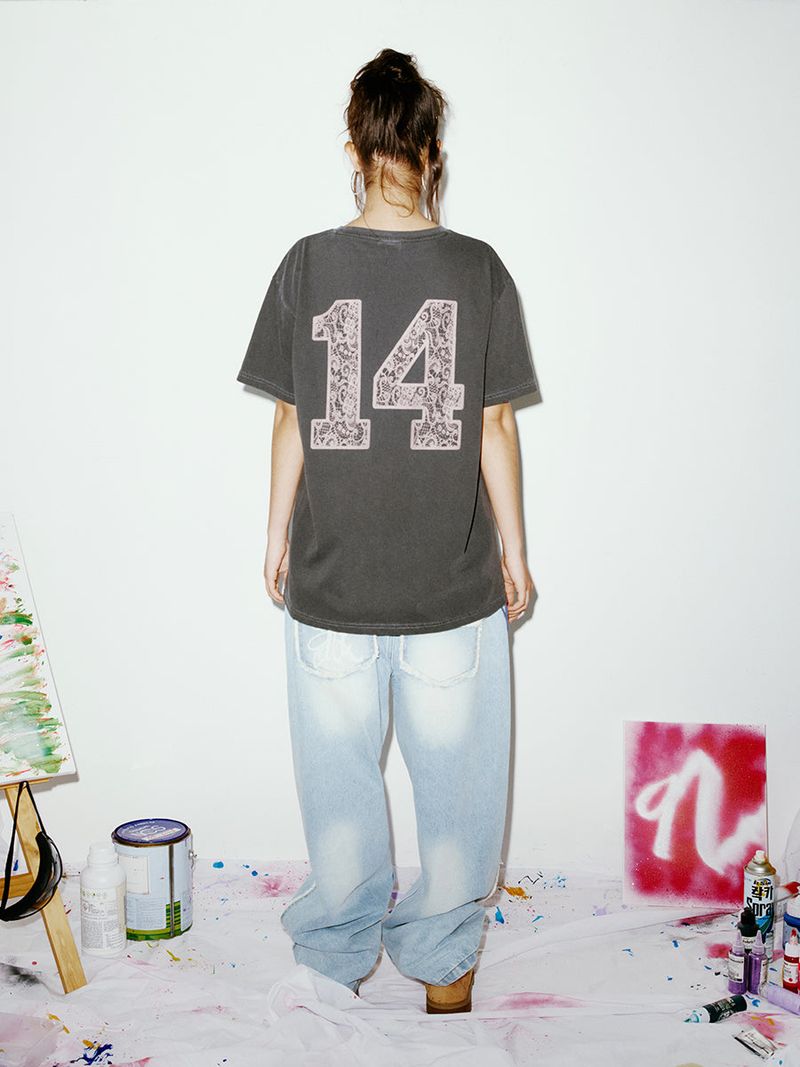 LACE LOGO TEE CHARCOAL