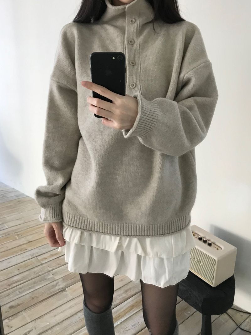 Kitten（キッテン）の「High-neck button knit (3 colors)（Tops）」