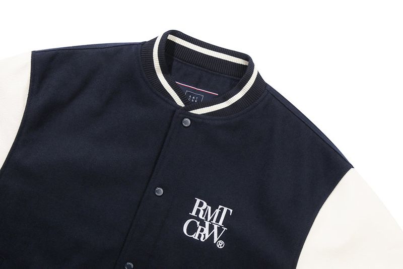 ESSENTIAL LOGO VARSITY JACKET_NAVY