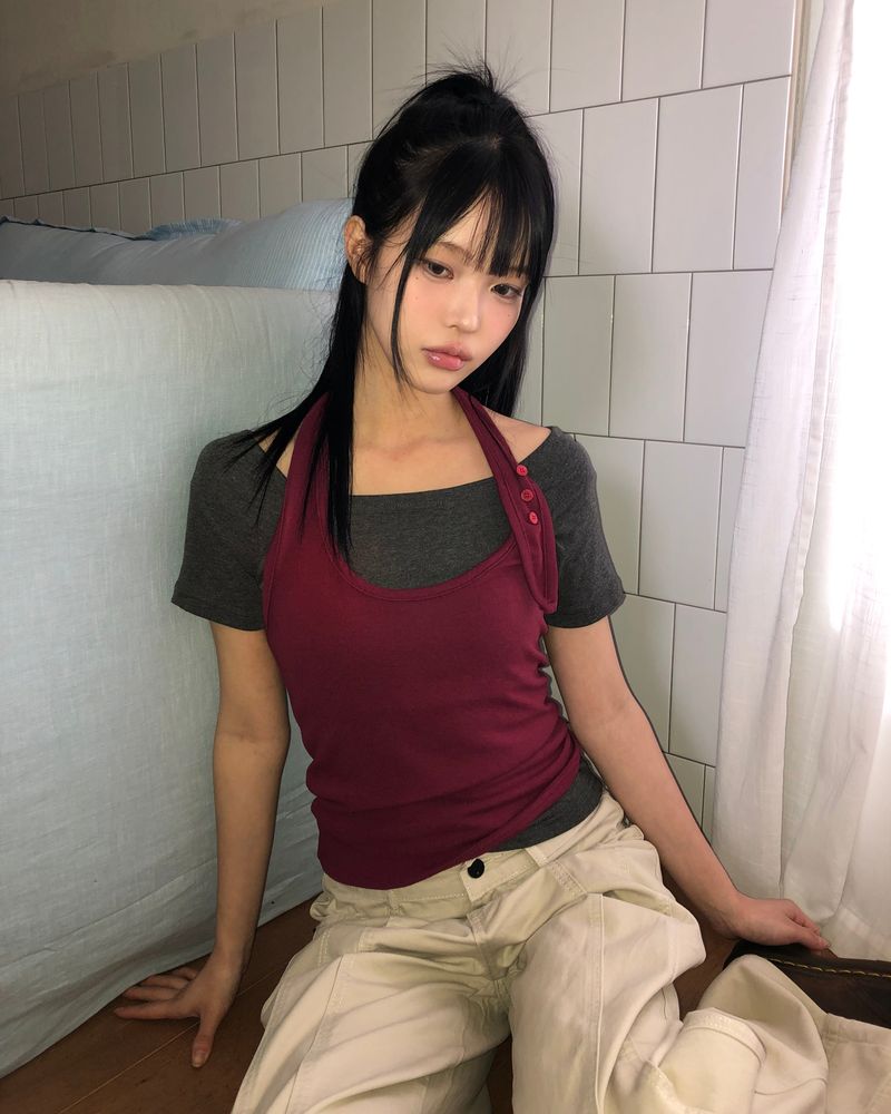 WONDER WONDER（ワンダーワンダー）の「デンダー ボタン ホルター 半袖Tシャツ（トップス）」