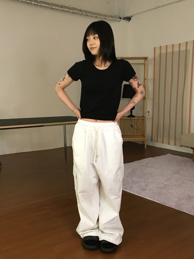 sorusoru（ソルソル）の「ハルユニセックスカーゴパンツ（2色）（パンツ）」