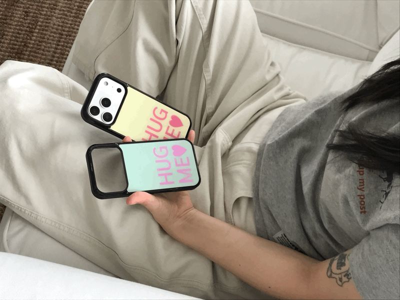 HUG ME glass case