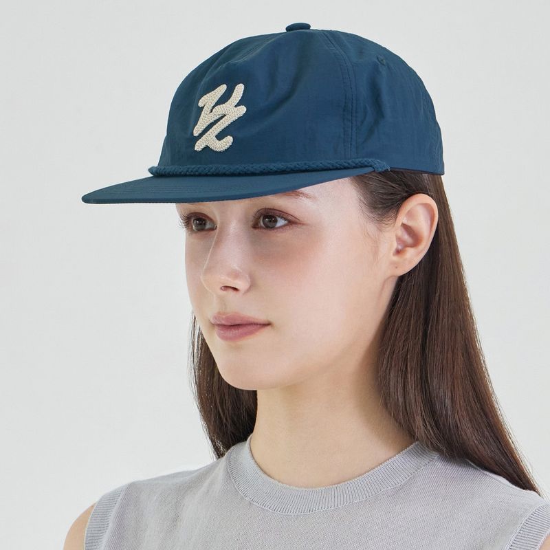 VARZAR（バザール）の「Flow VZ Trucker Cap Navy（Hats）」