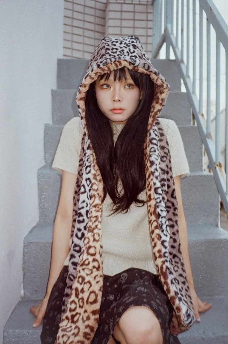 Leopard reversible hood muffler (brown)