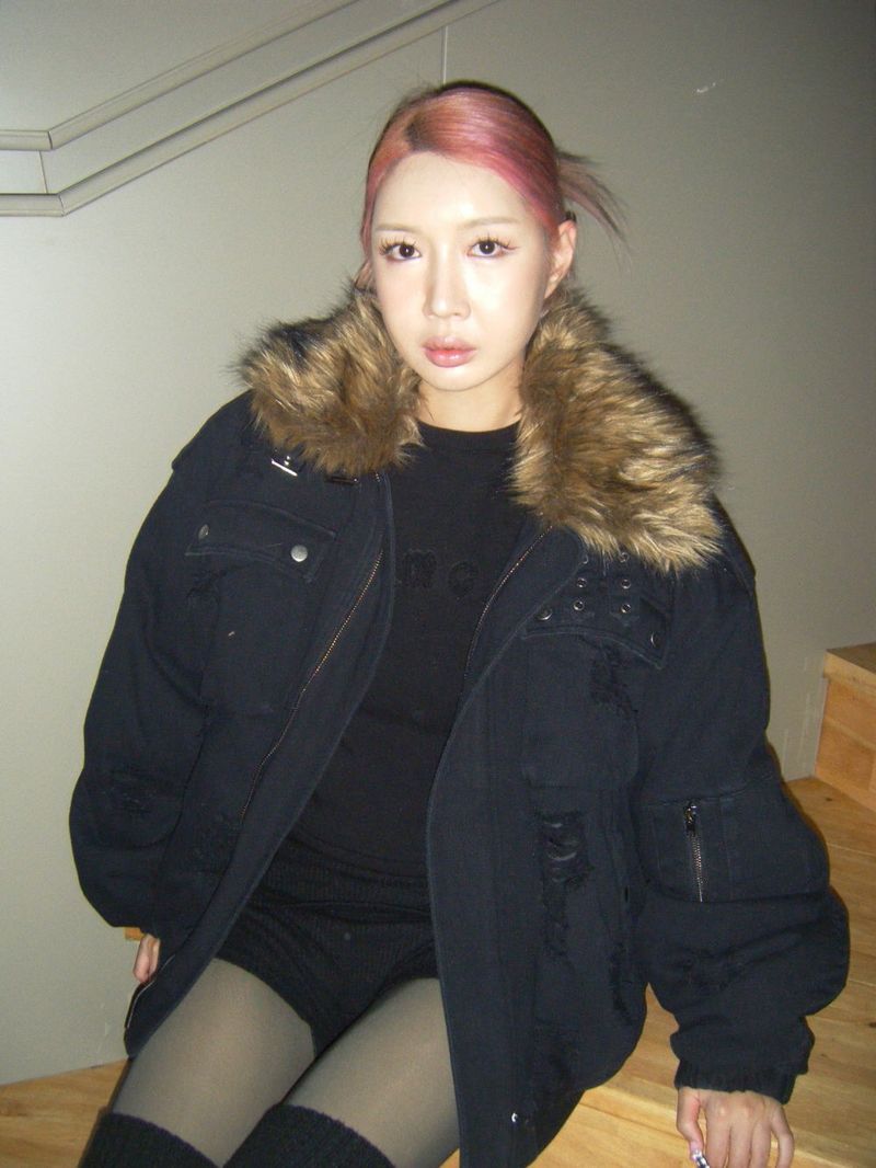 RACCOON PUFFER JACKET-BLACK
