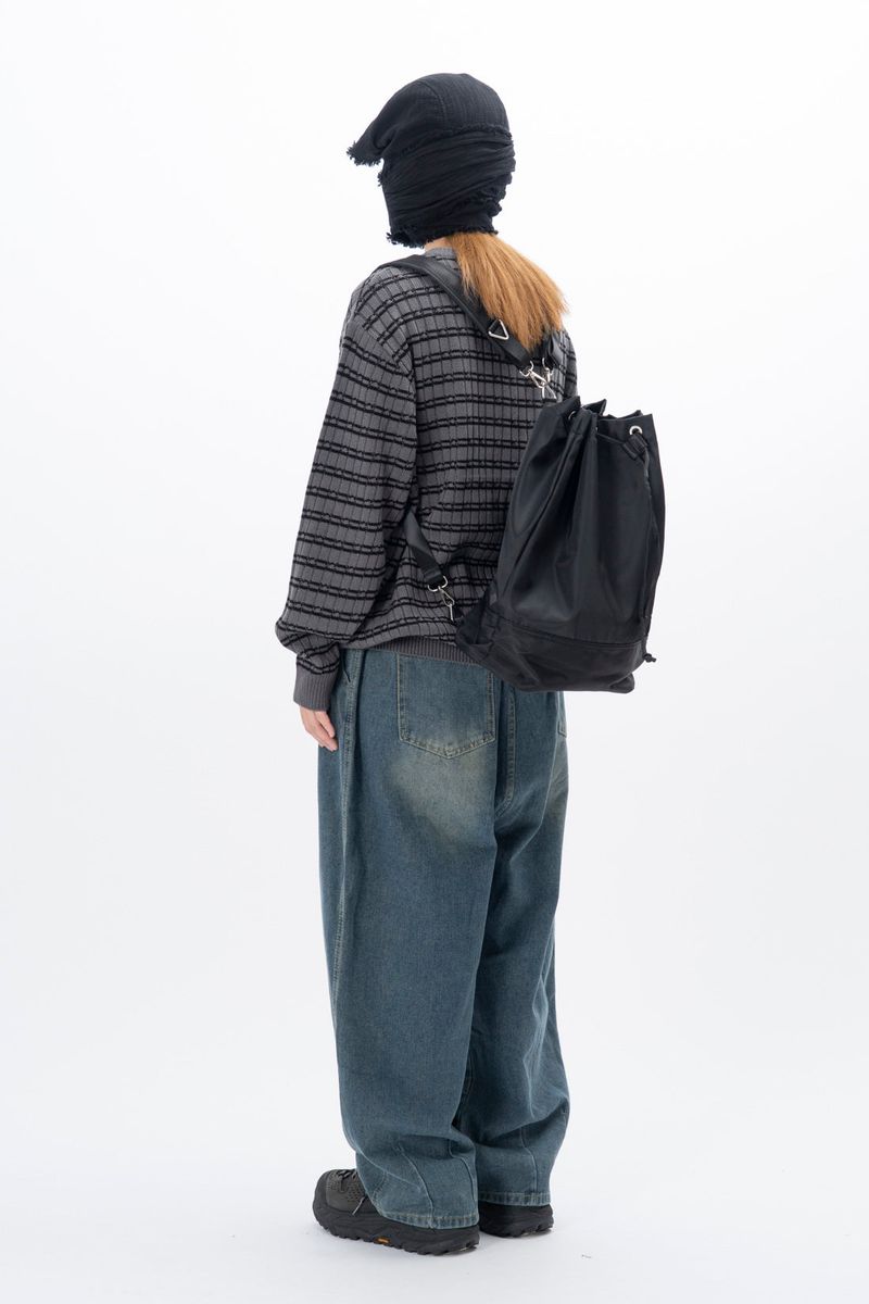 Nylon slingback bag