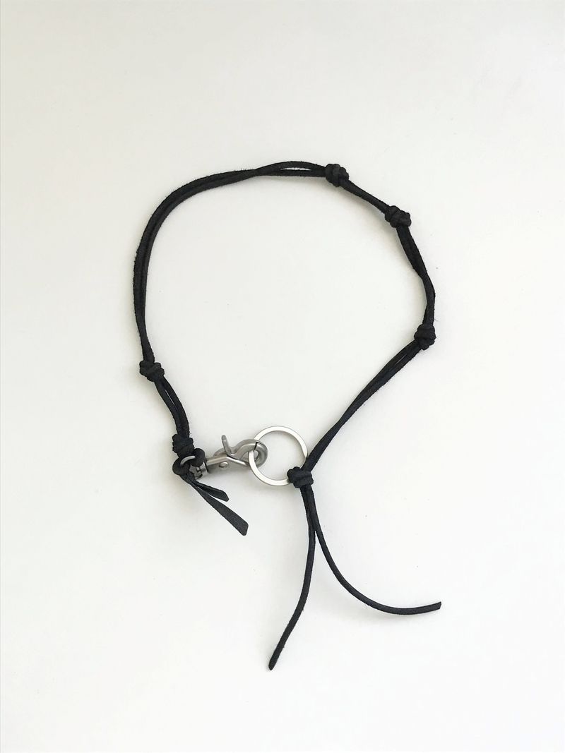 Arco iris（アルコイリス）の「Lien leather necklace（Accessories）」