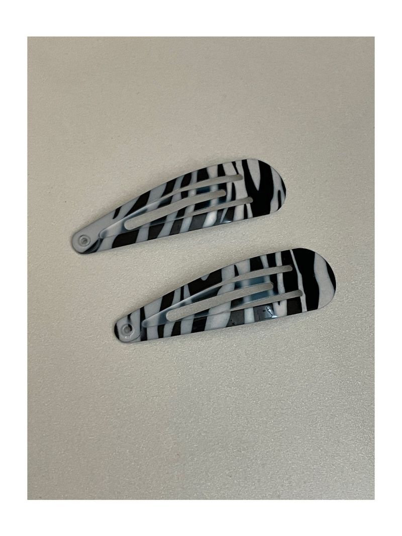 Y2K Zebra 3 Hairpin