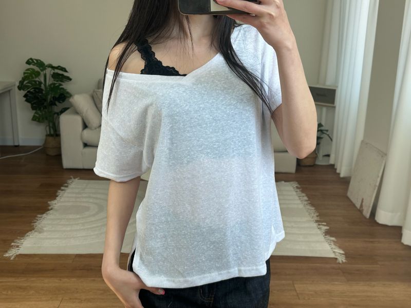 loose v neck tee