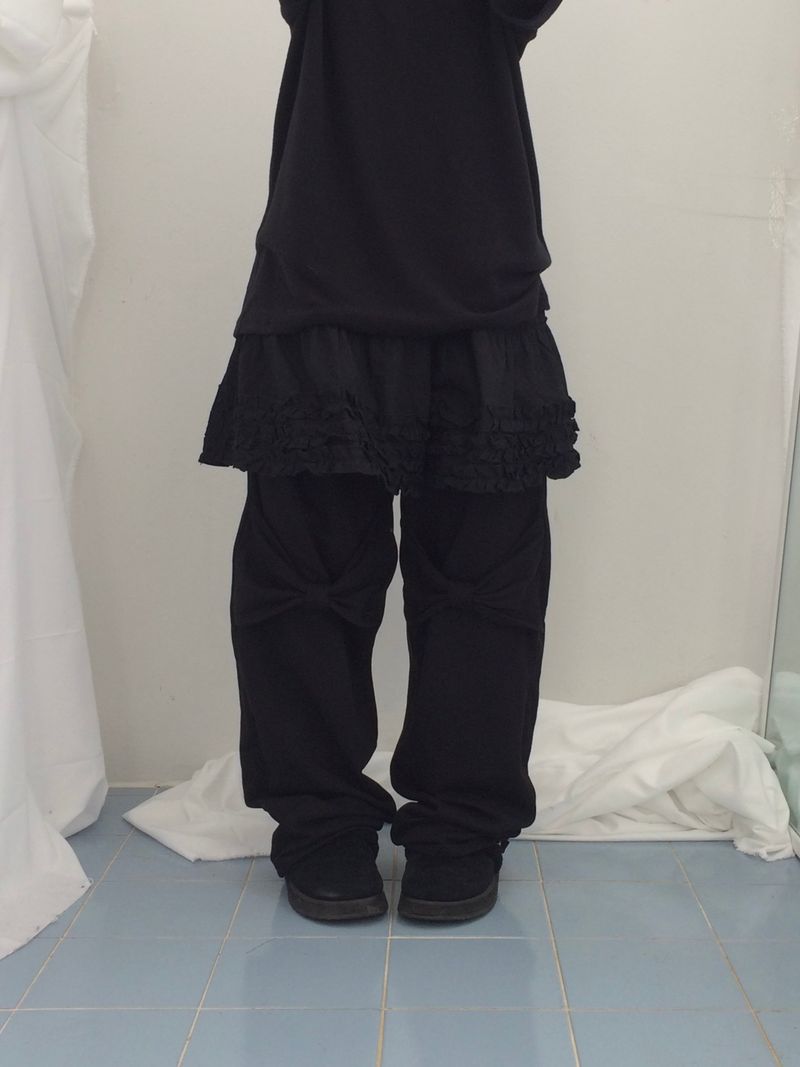 Double ribbon knee-point pants