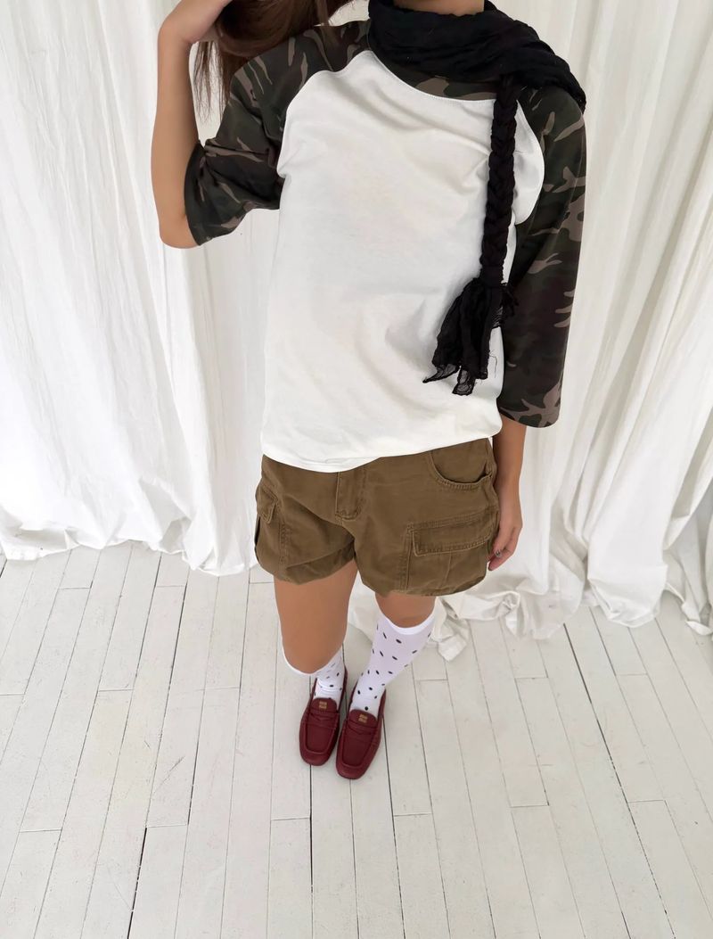 Camo raglan sleeve T